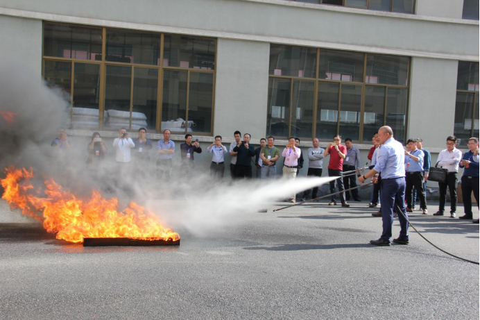 Guests Participate in Fire Extinguishing Drill